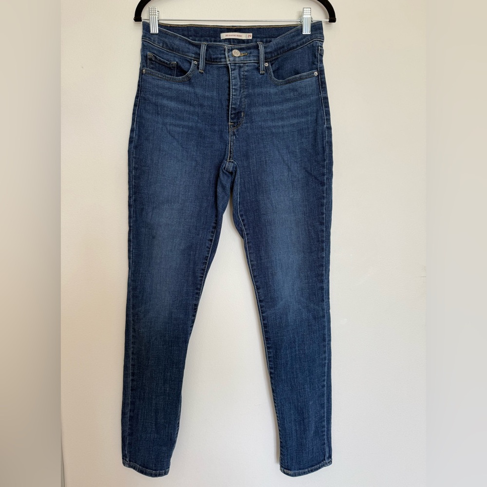 Levi's Dark Blue Women's Skinny Jeans size 29